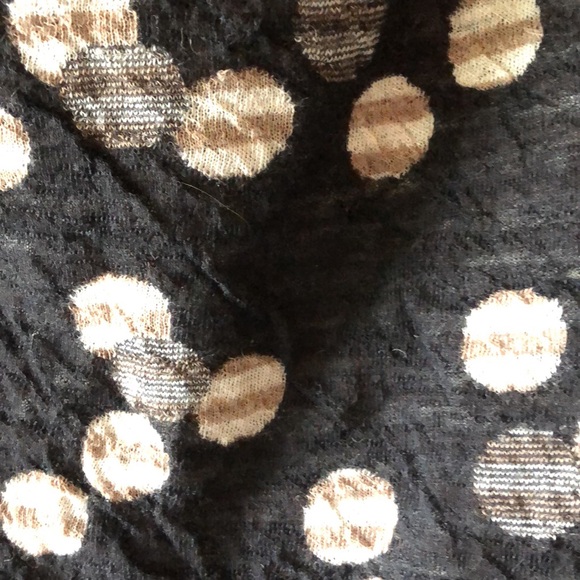 Crea concept black cream and tan cowl top. 22” from neck seam to bottom - Picture 5 of 14